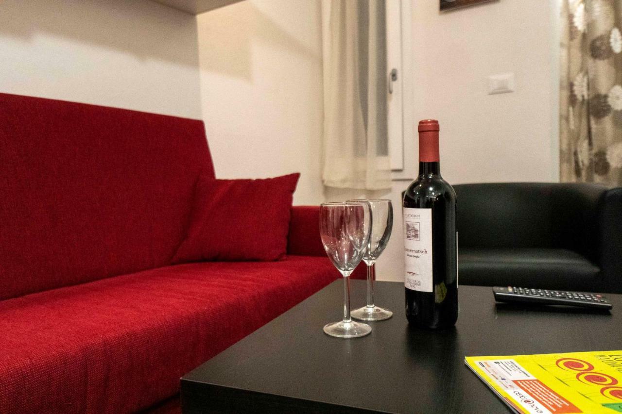 Relax Suite Nazario Bologna Exteriör bild